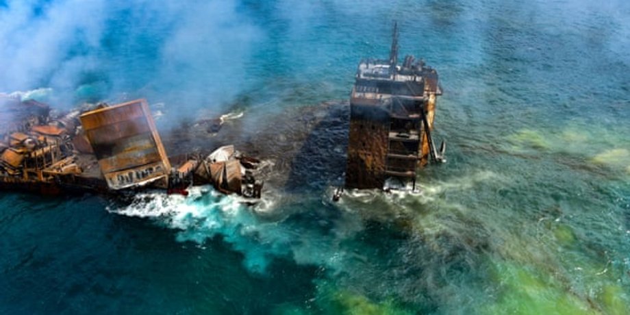 Контейнеровоз, MV X-Press Pearl, шри-ланка, разлив нефти