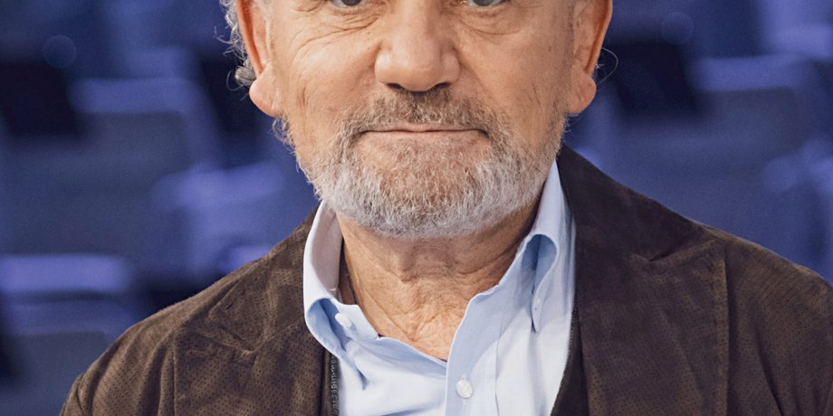 Савик Шустер