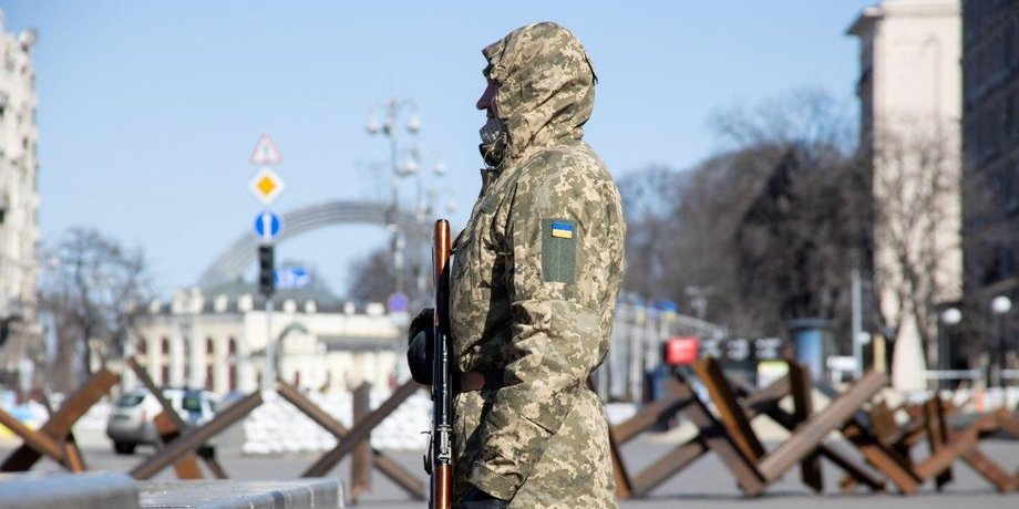 військовий, ВСУ, військовозобов'язані, війна в Україні, український солдат, повістки, роздача повісток