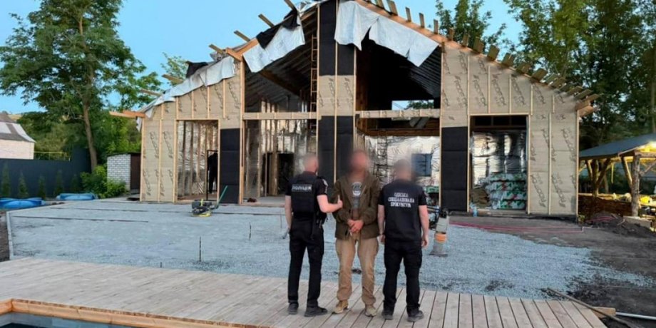 Фото задержания командира воинской части 29 июля