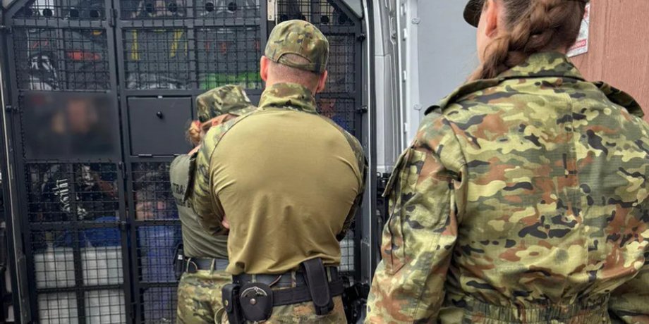 Винесено 127 рішень про депортацію іноземців з Польщі