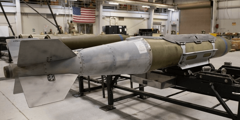 ЗСУ, JDAM, розумні бомби, США, постачання зброї, проблеми на фронті, війна РФ проти України