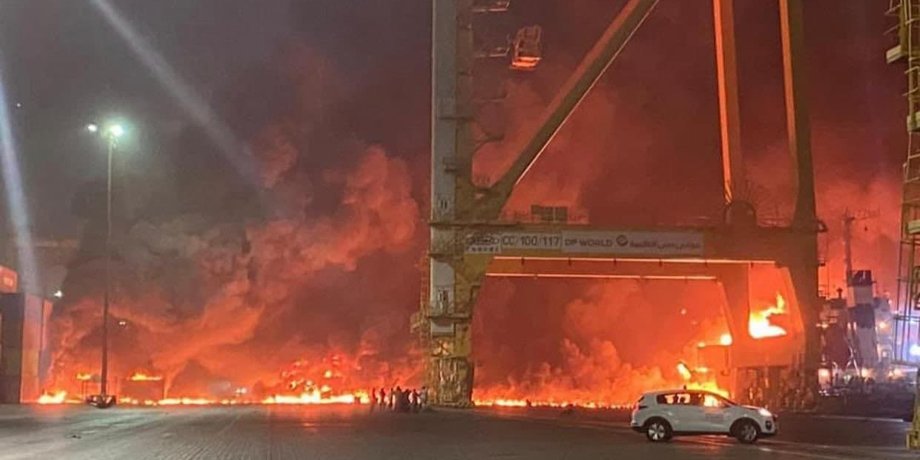 взрыв, порт, дубай, фото