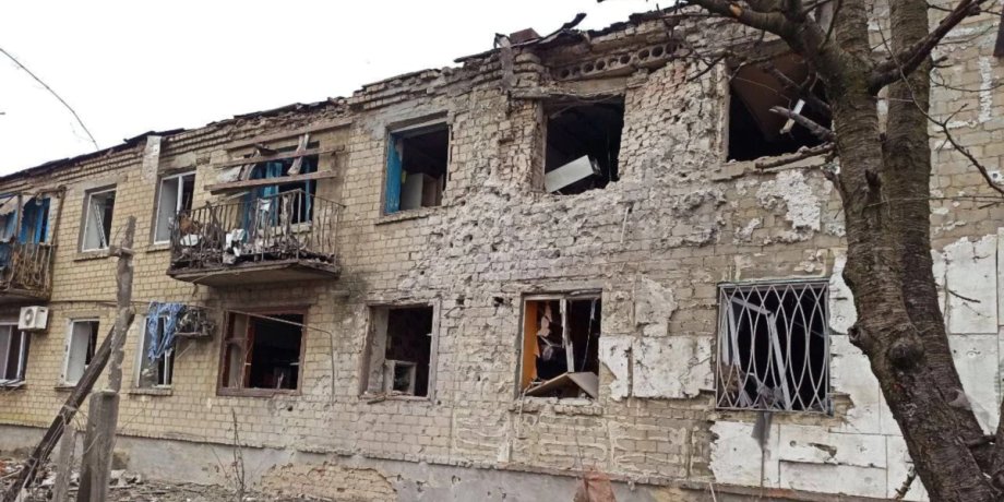 Волноваха обстріл вторгнення війна РСЗВ Град евакуація автобуси
