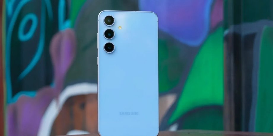 Смартфон Galaxy S24 FE