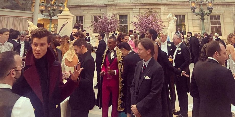 Met Gala, вечірка, гала вечір, вечеря, урочиста вечеря, антологія моди, закульсьє мет гала