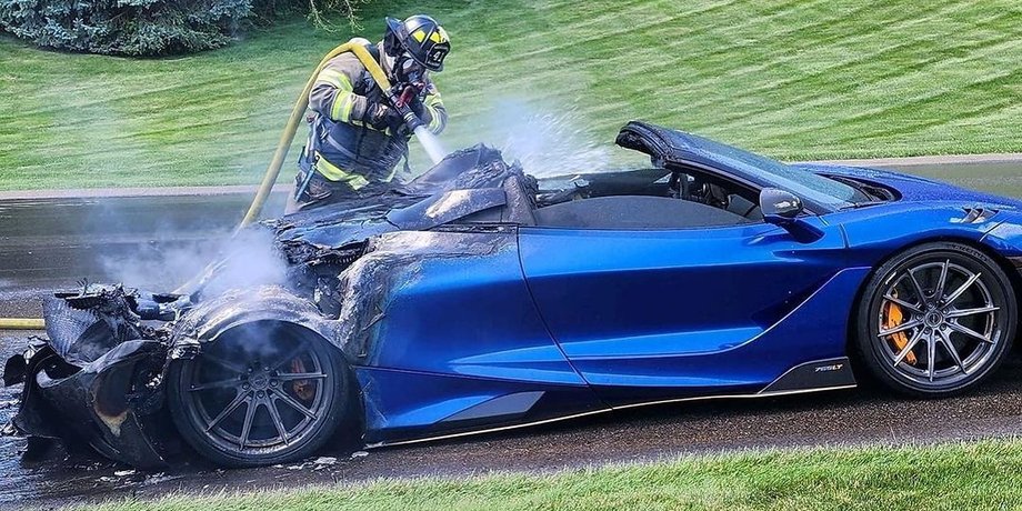 McLaren 765 LT, суперкар McLaren, згорів суперкар
