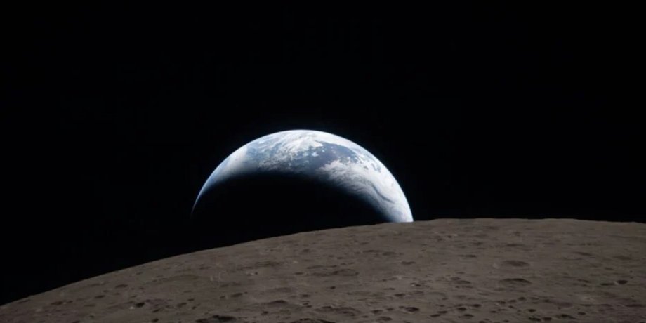 Земля заходит за Луну Артемида-2