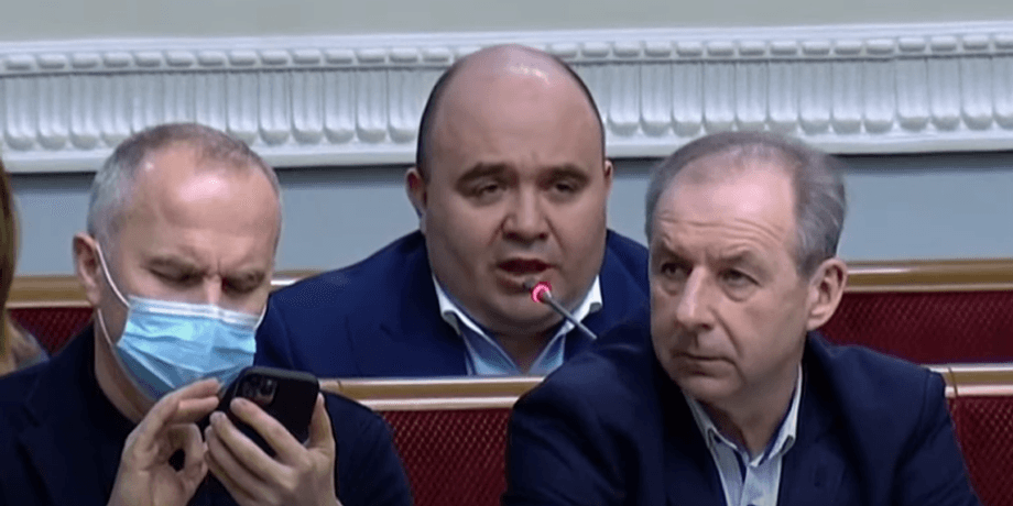 Александр Лукашев, вру, айкос, IQOS, рада, парламент