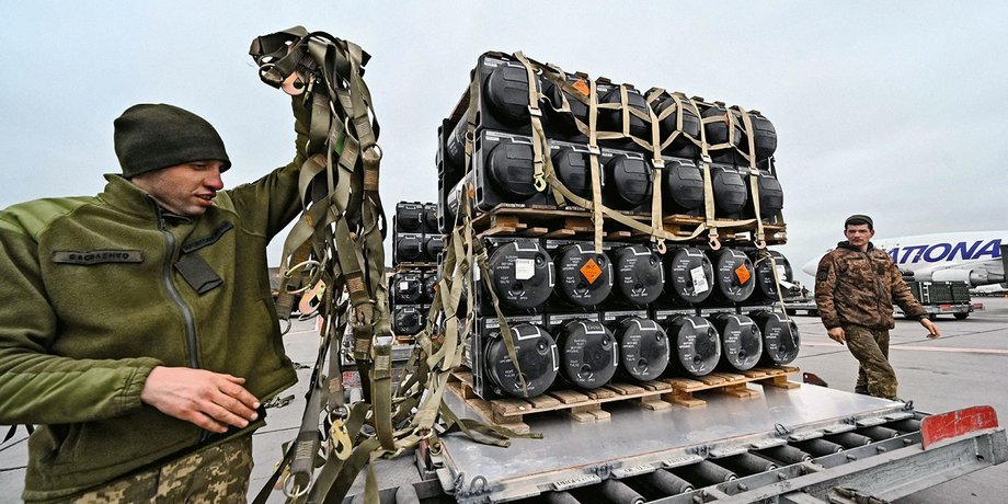 Америка пообещала Украине больше оружия