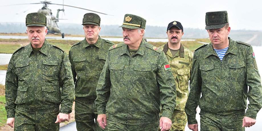 Білорусь готується до війни з Україною, — Зеленський