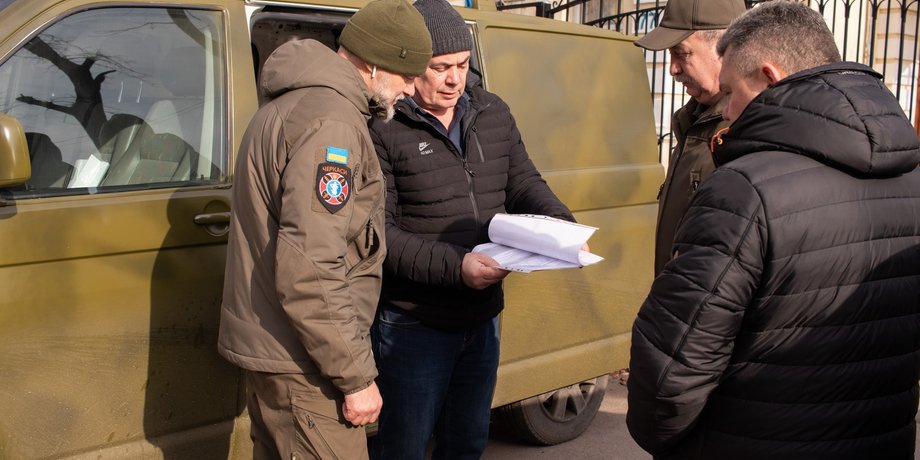 новости черкасс, авто для всу, чиновники заработали на бесплатном авто