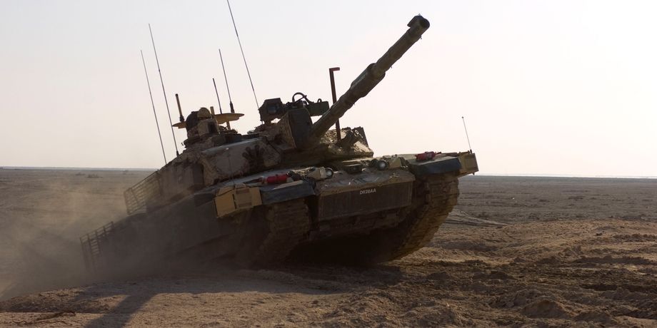 танк Challenger 2, сау, AS-90, большая британия, макет техники, война в украине, британская помощь, муляжи техники