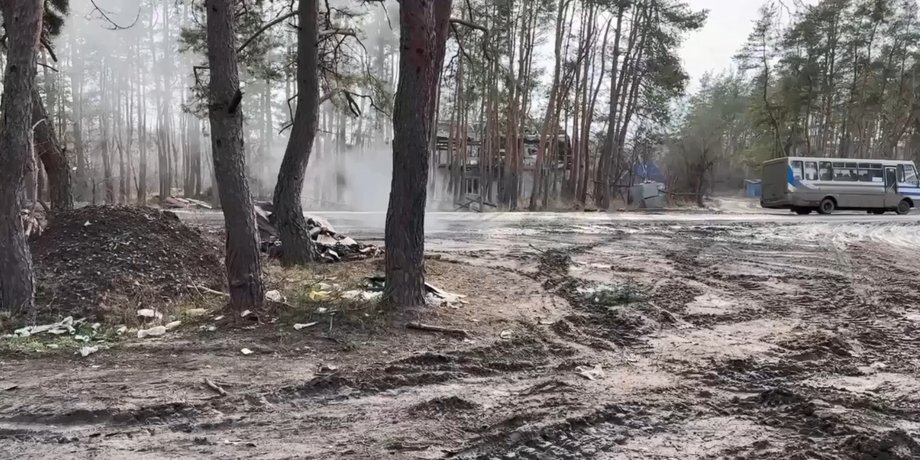 вирва від удару, вирва від влучання, артилерія ЗСУ, ЗС РФ втрати техніки, ЗС РФ удар артилерії, ЗС РФ Луганщина, ЗС РФ Кремінна, ЗСУ Кремінна, ЗСУ Луганська область бої