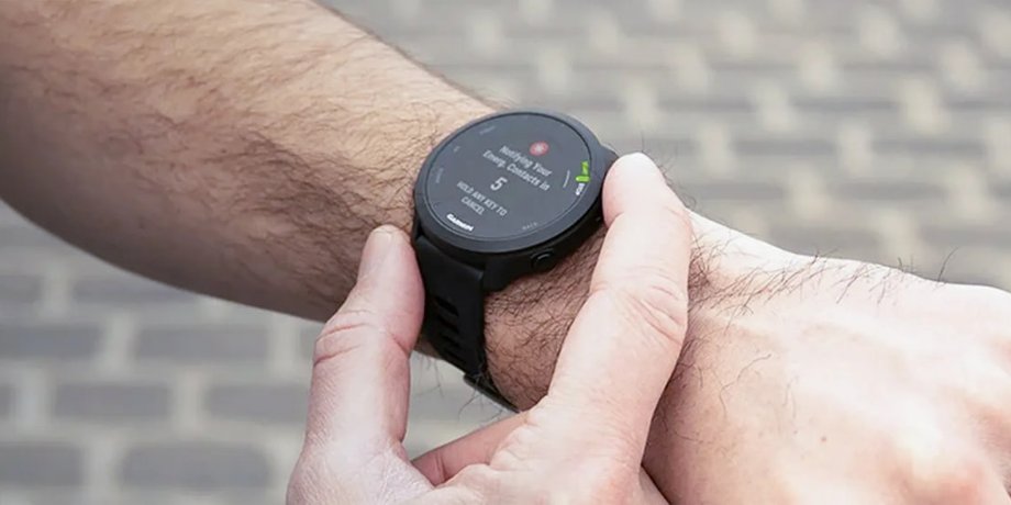 Умные часы Garmin Forerunner 55