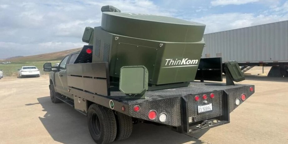 фото мікрохвильової установки ThinKom