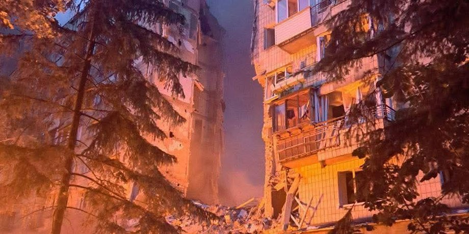 Попадание ракеты в дом
