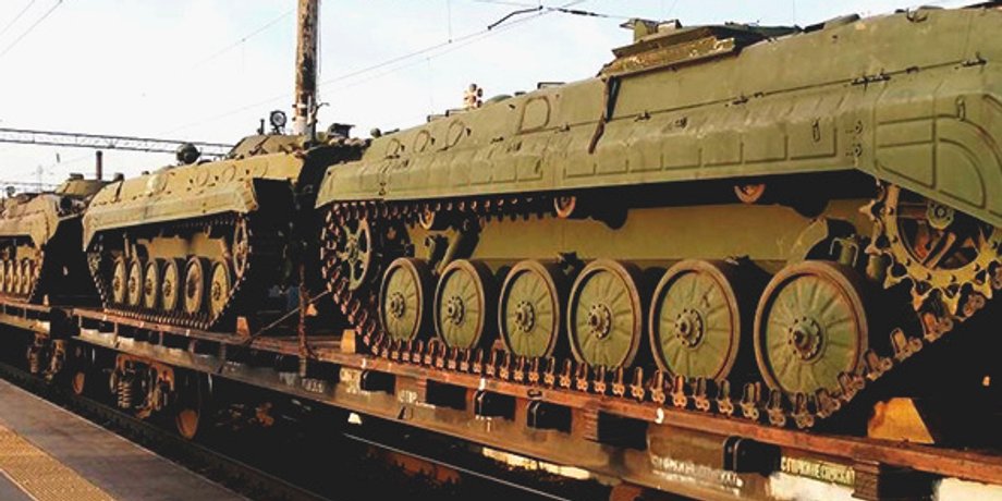 Военная техника РФ поезда, РФ железная дорога под Мариуполем, железная дорога Мариуполь Бердянск, железная дорога Ростов-на-Дону Мариуполь, железная дорога Крымский мост