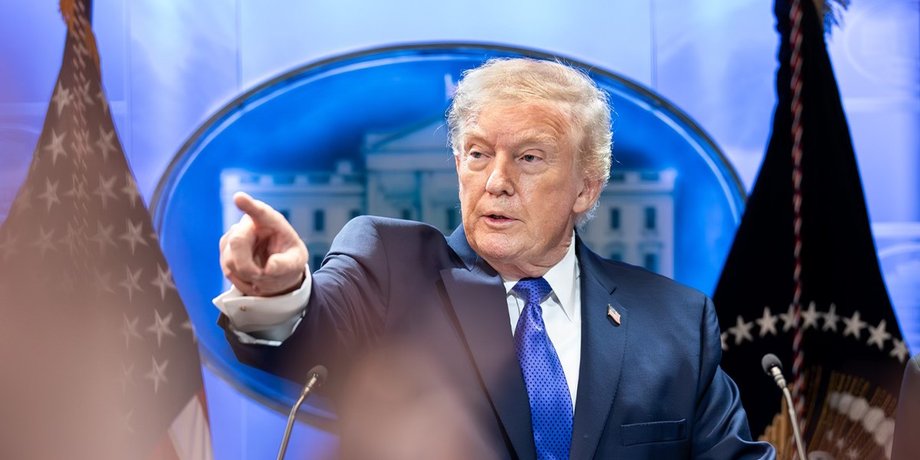 Трамп похвалив власне рішення скасувати санкції проти Росії президент США Дональд Трамп
