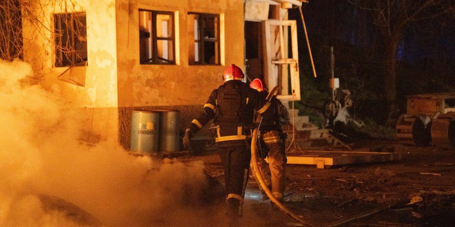 Последствия удара ВС РФ по Одессе в ночь на 11 апреля