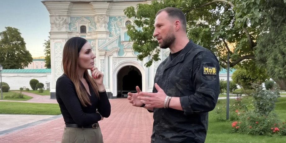 Лора Лумер, Евгений Хмара, интервью