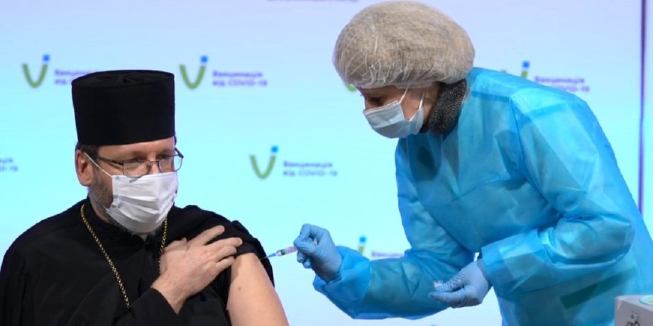 коронавирус, вакцинация, религия, лидеры, публично, Covishield, фото