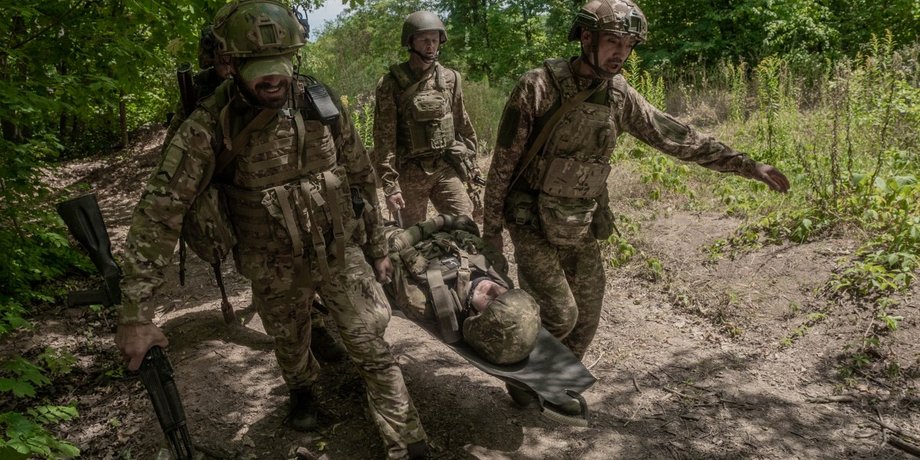 евакуація пораненого, санітарні втрати
