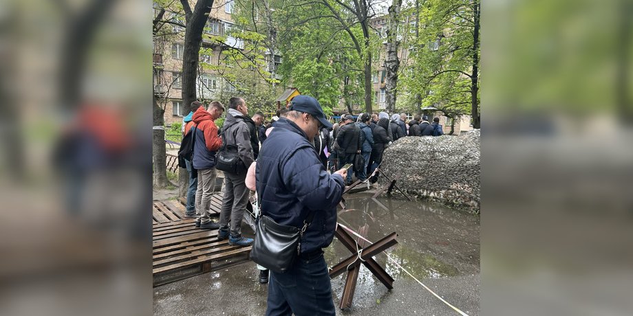 мобілізація в Україні, військкомати, посилення мобілізації, ТЦК та СП, ТЦК Київ, ТЦК Сухопутні війська, ТЦК черги