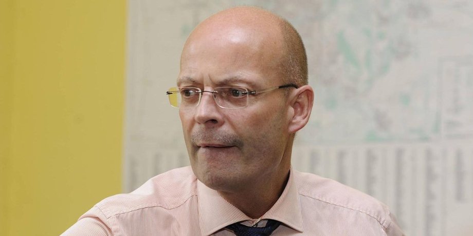 Німеччина, чиновник, вакцинація, позачергово, відсторонення,