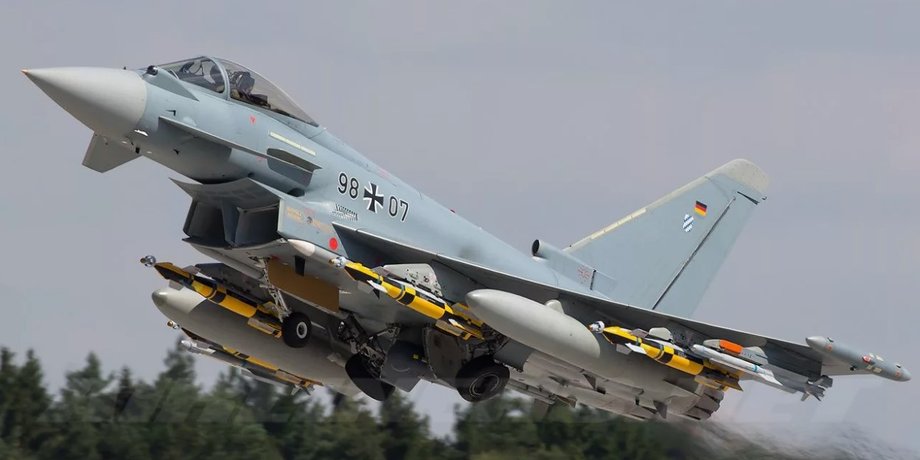 винищувач Eurofighter Typhoon, Eurofighter Typhoon, літак четвертого покоління