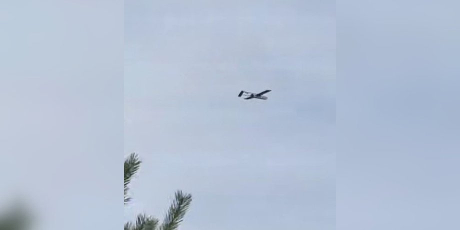 Беспилотник в небе над Московской областью