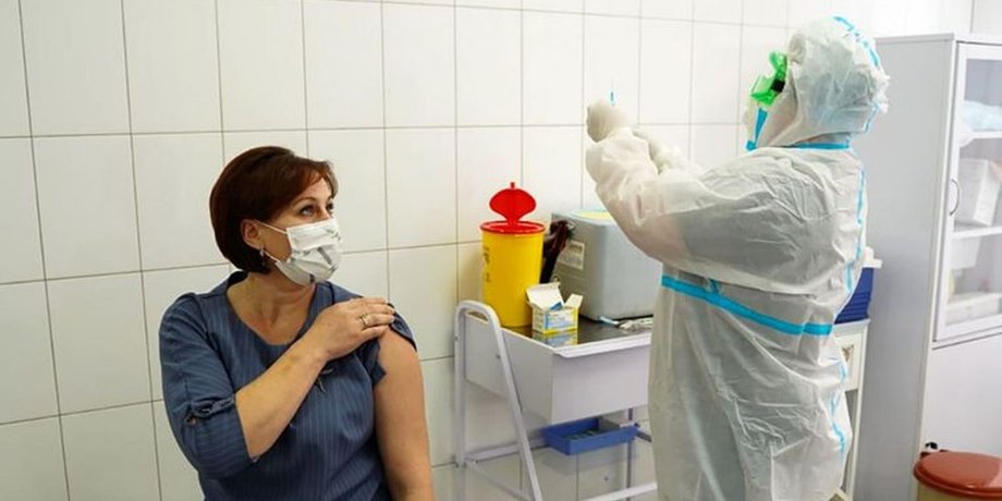 МОЗ опублікував перелік професій для обов'язкової вакцинації