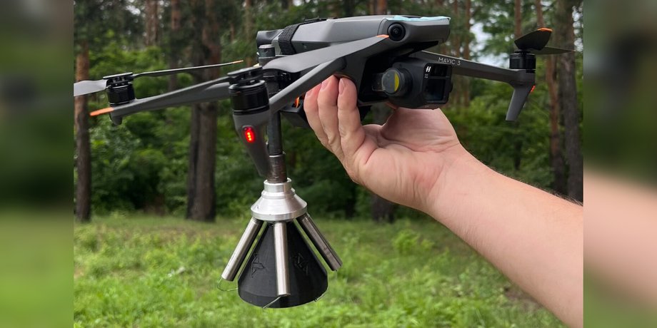 Дрон для стрільби сітками від Ptashka Drones