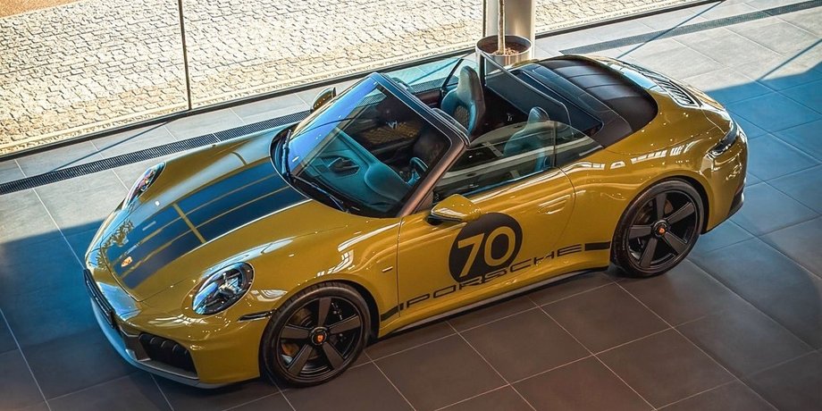 Porsche 911