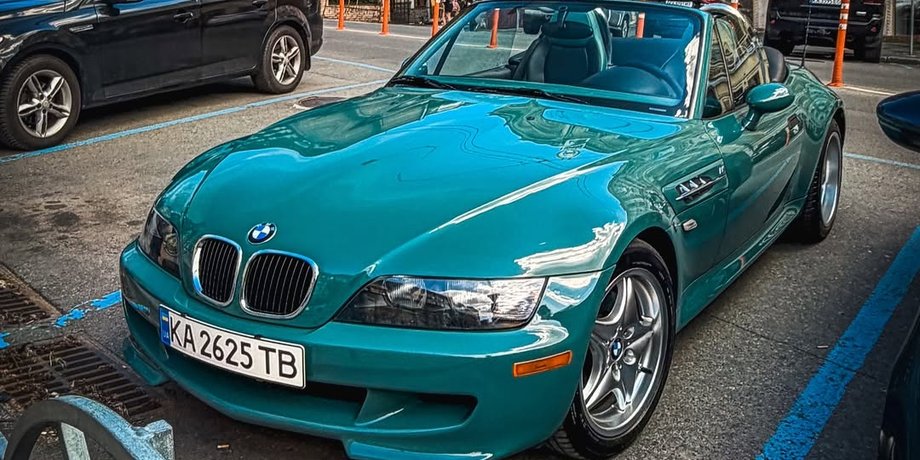 Спорткар BMW Z3 M 1998 на 320 сил заметили в Киеве — фото