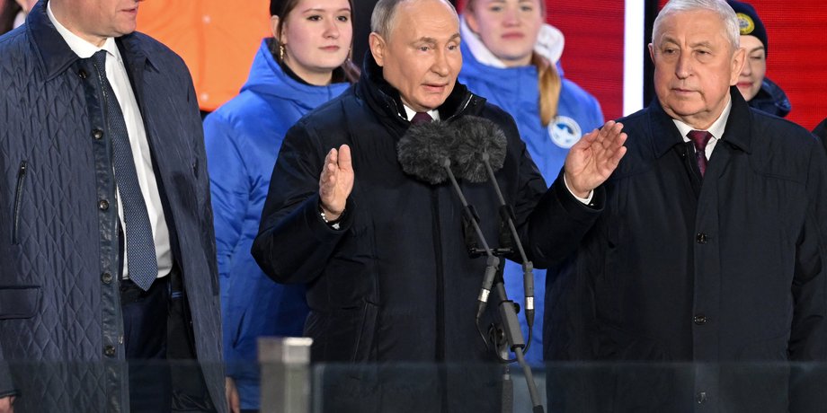 президент РФ Володимир Путін, Путін концерт Москва, Путін окупація Криму, Путін окупація Донбасу