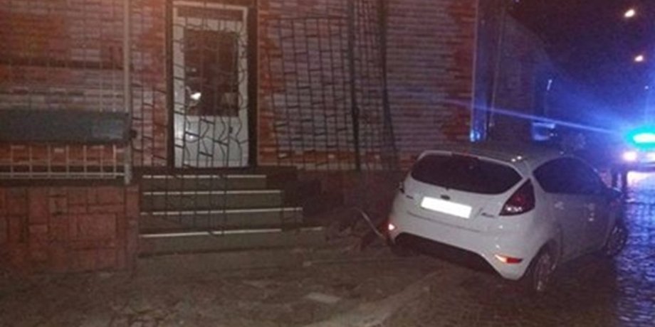 В Мукачево пьяный прокурор устроил ДТП / Фото facebook/zakpolice