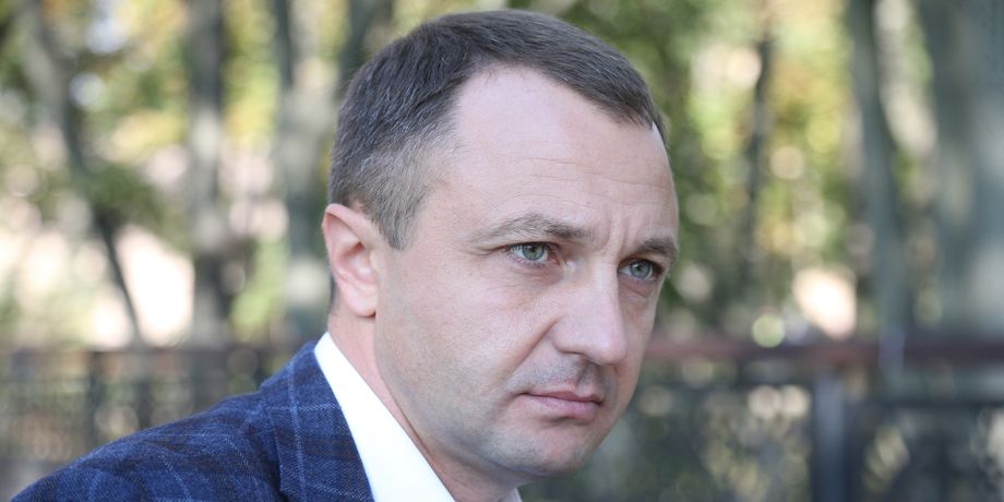 Креминь, телеканалы, языковой закон, 1+1
