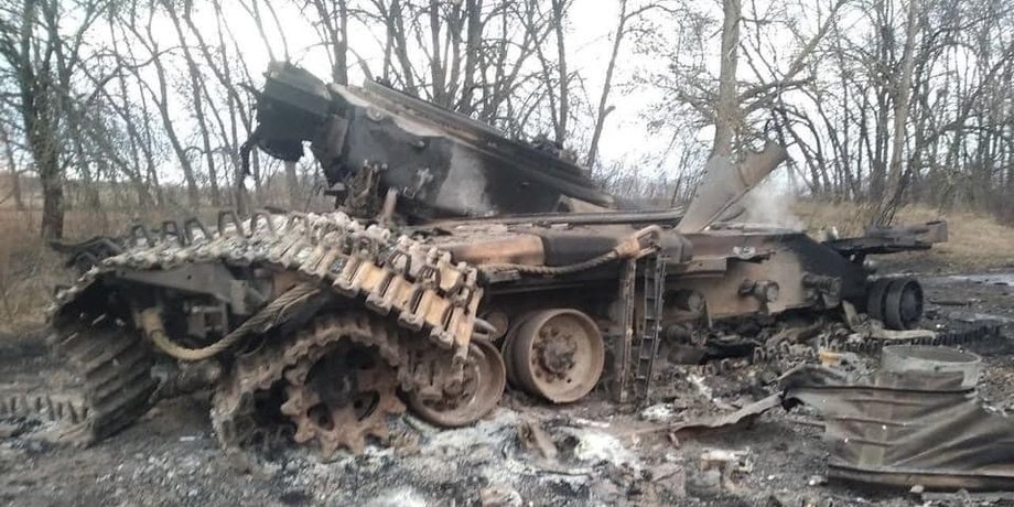 Подбитая военная техника РФ.
