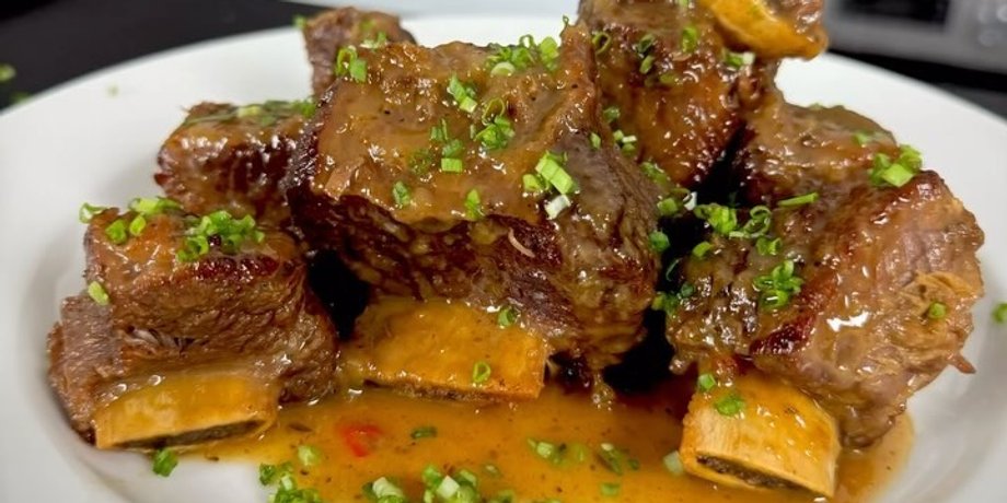 говяжьи ребрышки с яблоками, кулинарные рецепты