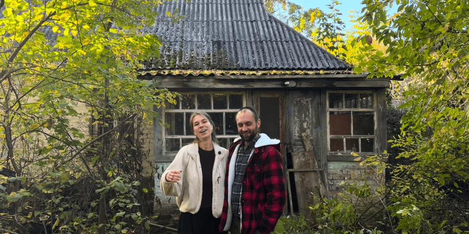 Дом в деревне, требующий ремонта