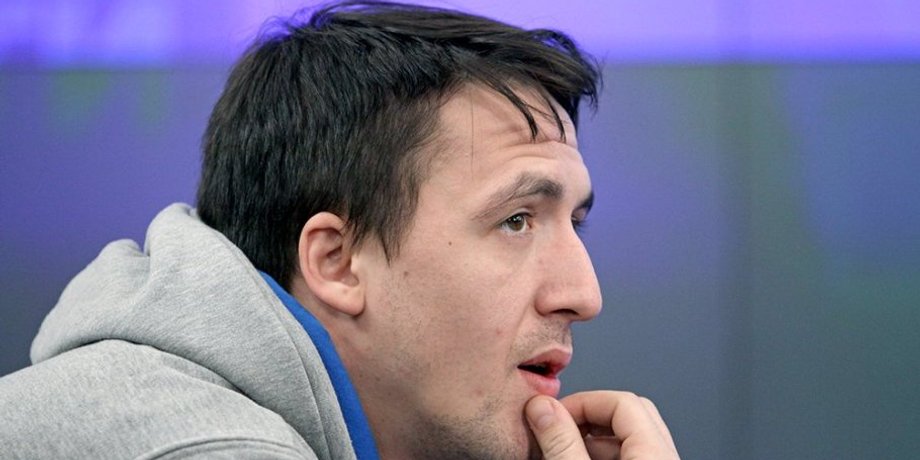 Актер Артур Смольянинов