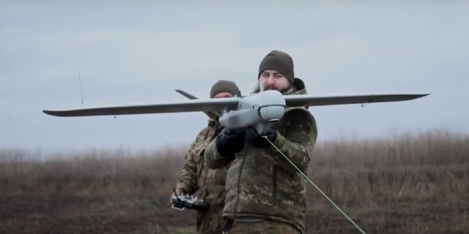 Розвідувальний дрон "Лелека-100"