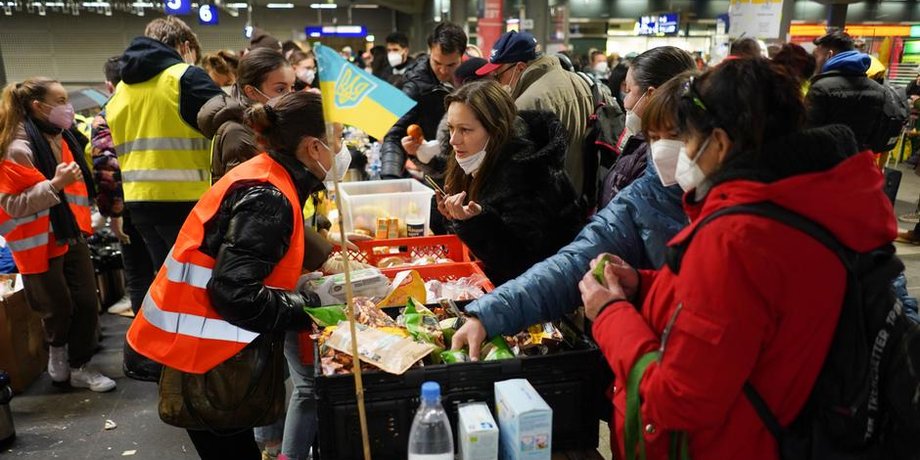 українські біженці, біженці з України в Німеччині, виплати біженцям, умови для юєженців у Німеччині