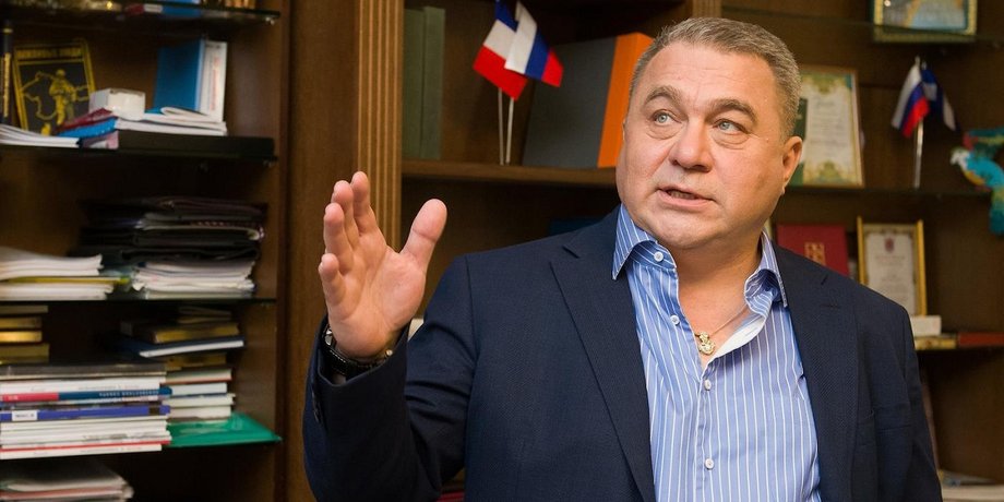 Віктор Трухін, російські вакцини, лікар путіна, арешт за розтрату, втеча з Росії