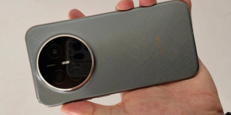 Huawei Mate 70 Air ультратонкий смартфон