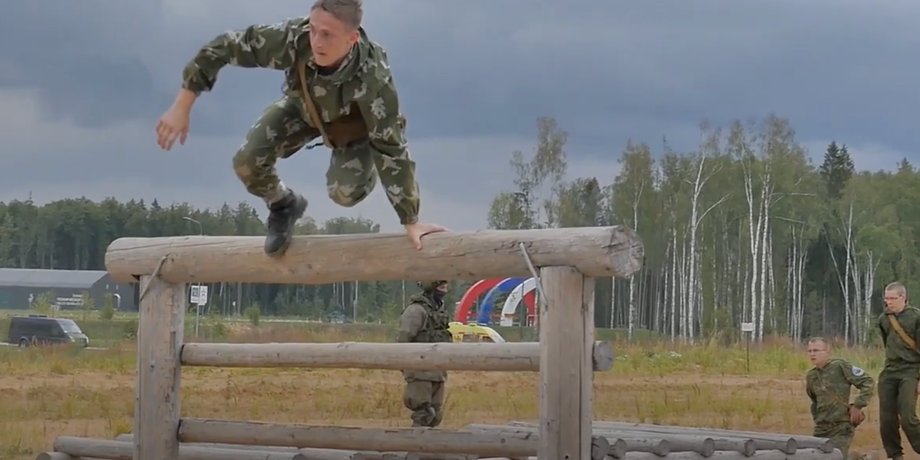 Подростки, РФ, военная форма, военная служба, подготовка