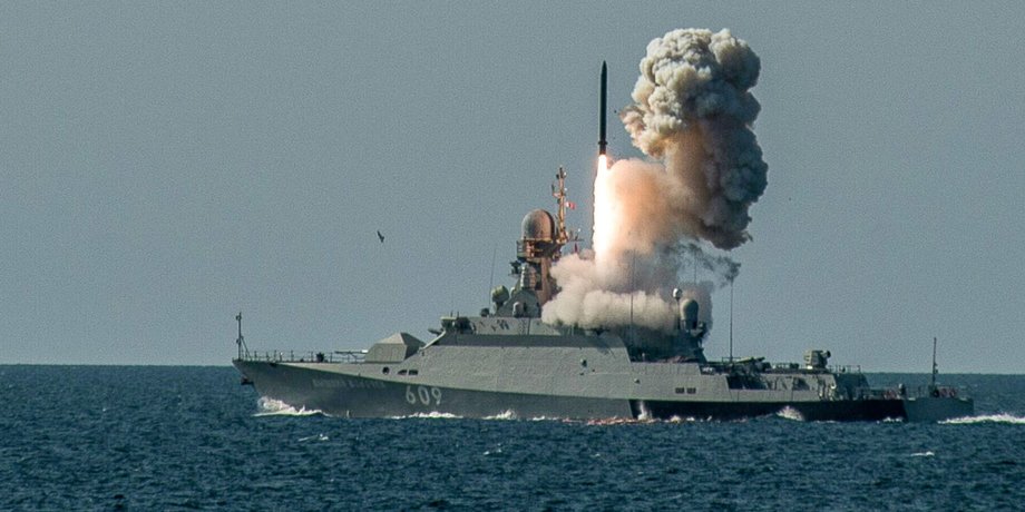 ракетоносій, калібр, запуск калібру, запуск ракети, чорне море, ЗС РФ, ВМФ, чорноморський флот