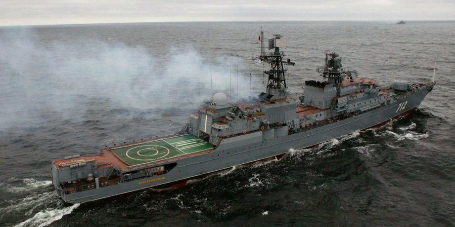 Российский фрегат Неустрашимый