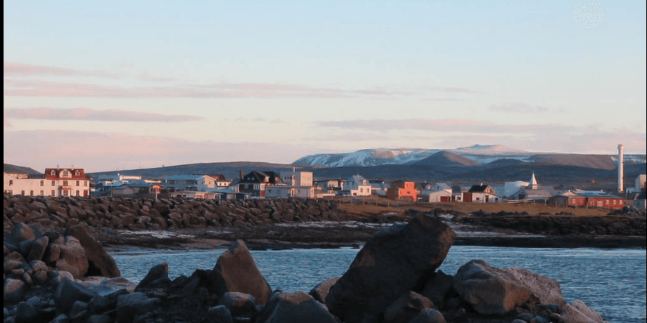 Гриндавик, горы, море